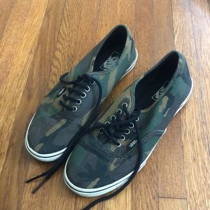 Camo Vans size 8.5